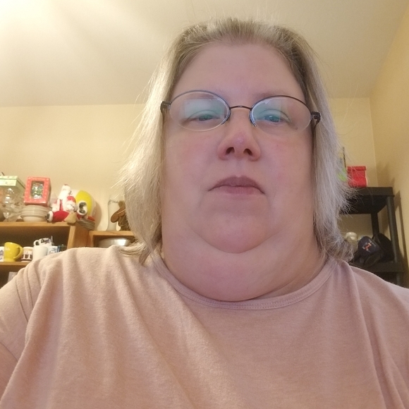 Meet your Posher, Ruth - Picture 1 of 1